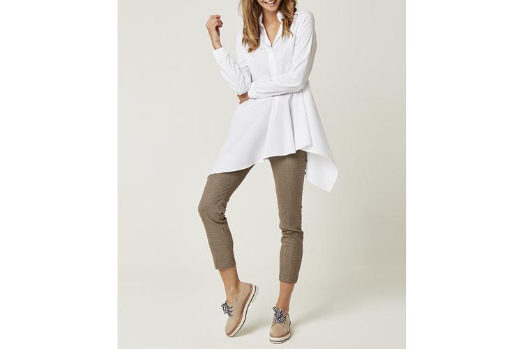 Scui. Blusa blanca