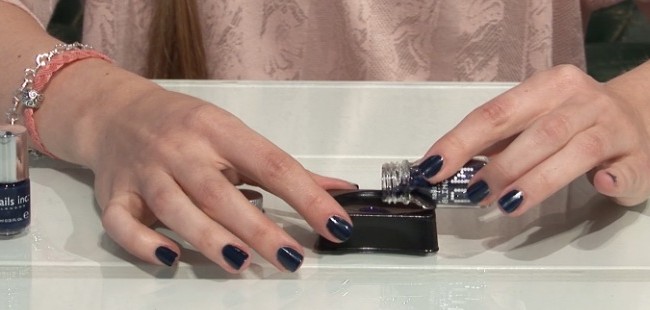 Videoblog: manicura de fiesta con 2 texturas