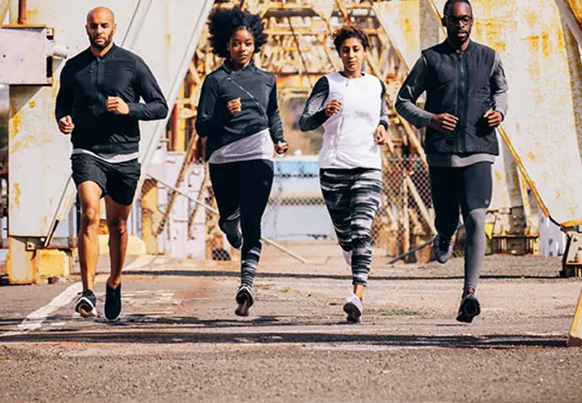 Ropa deportiva para salir a la calle Moda - Primeriti