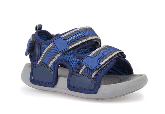 Geox. Chanclas de niño