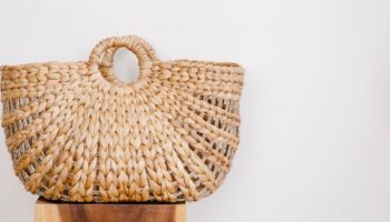 ¡El bolso del verano llegó! Los capazos de mimbre acaparan las miradas